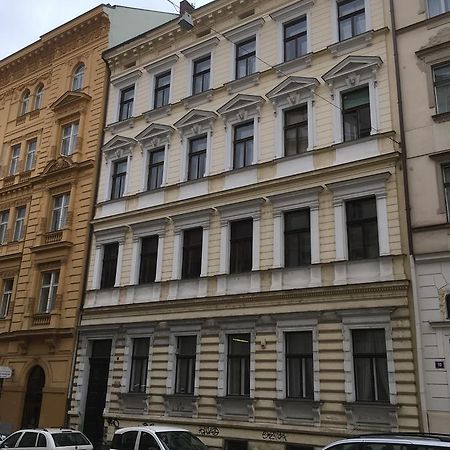 Hostel Emma Praha Bagian luar foto