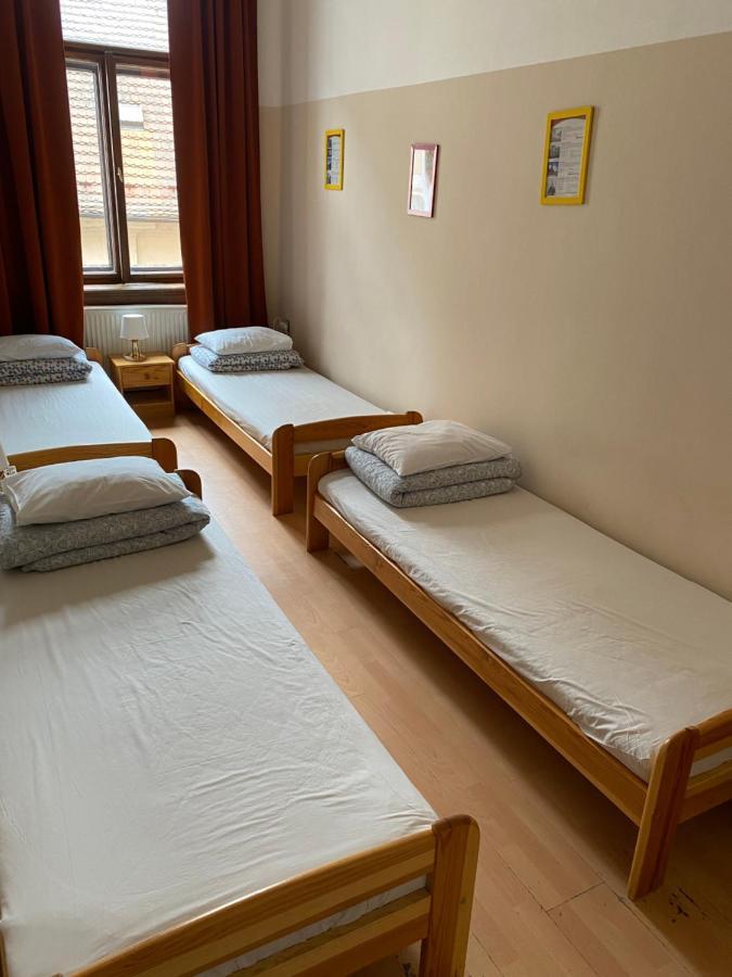 Hostel Emma Praha Bagian luar foto